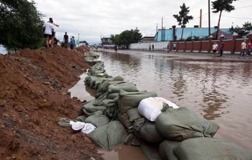 floods_in_russia_far_east_people