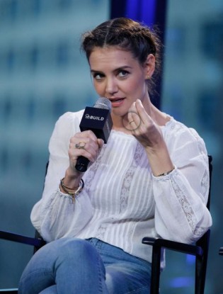 NEW YORK, NEW YORK - FEBRUARY 08:  Katie Holmes of "Touched with Fire"  attend AOL Build Speaker Series at AOL Studios In New York on February 8, 2016 in New York City.  (Photo by John Lamparski/WireImage)