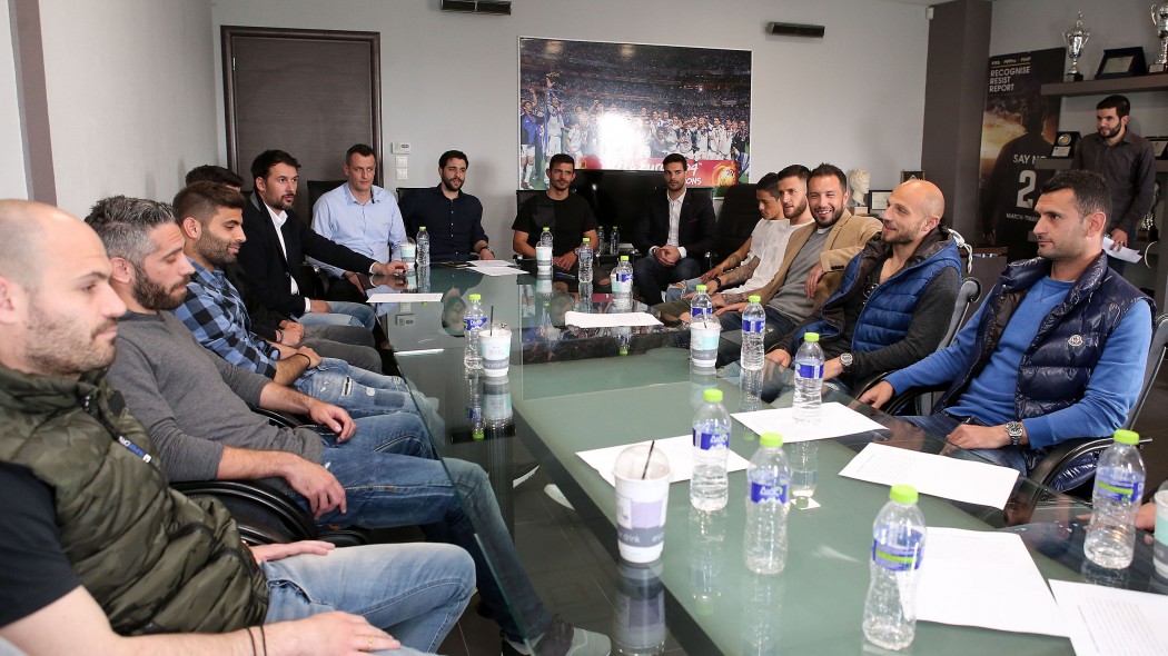 Η διοίκηση του ΠΣΑΠ συναντήθηκε με τους αρχηγούς των ΠΑΕ στη Super League